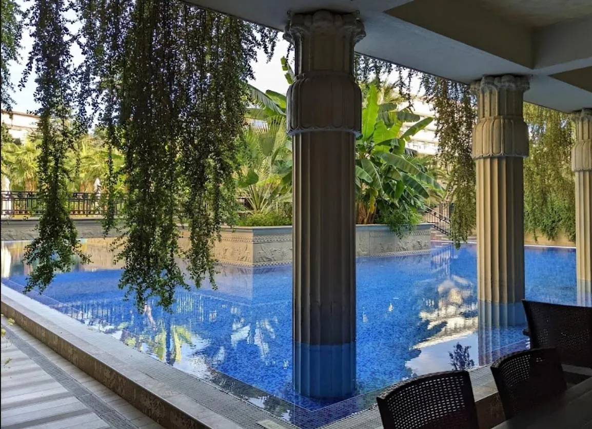 Argisht Luxury Apartment With 4 Pools, Zlate písky